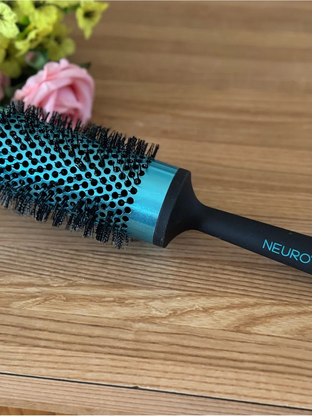 Smooth Round Styling Brush Neuro - Teal & Black